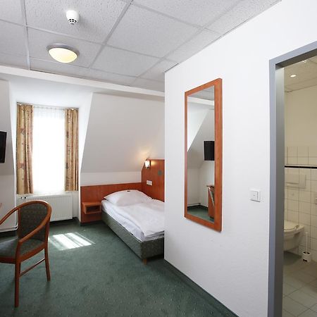 Stadthotel Duesseldorf Екстериор снимка