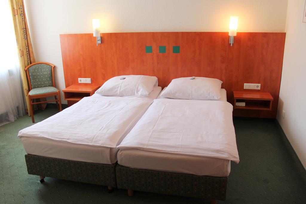 Stadthotel Duesseldorf Екстериор снимка