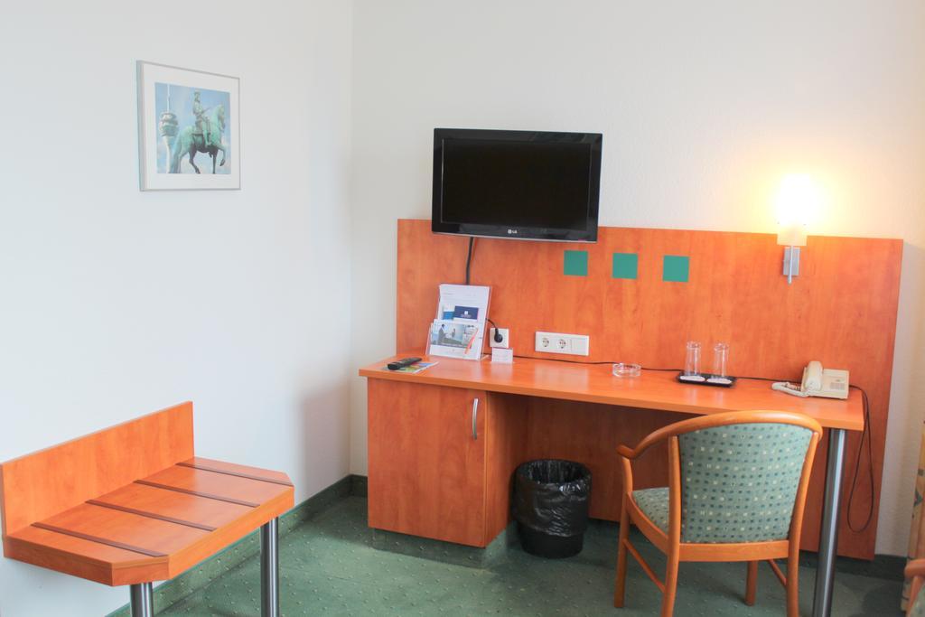 Stadthotel Duesseldorf Екстериор снимка