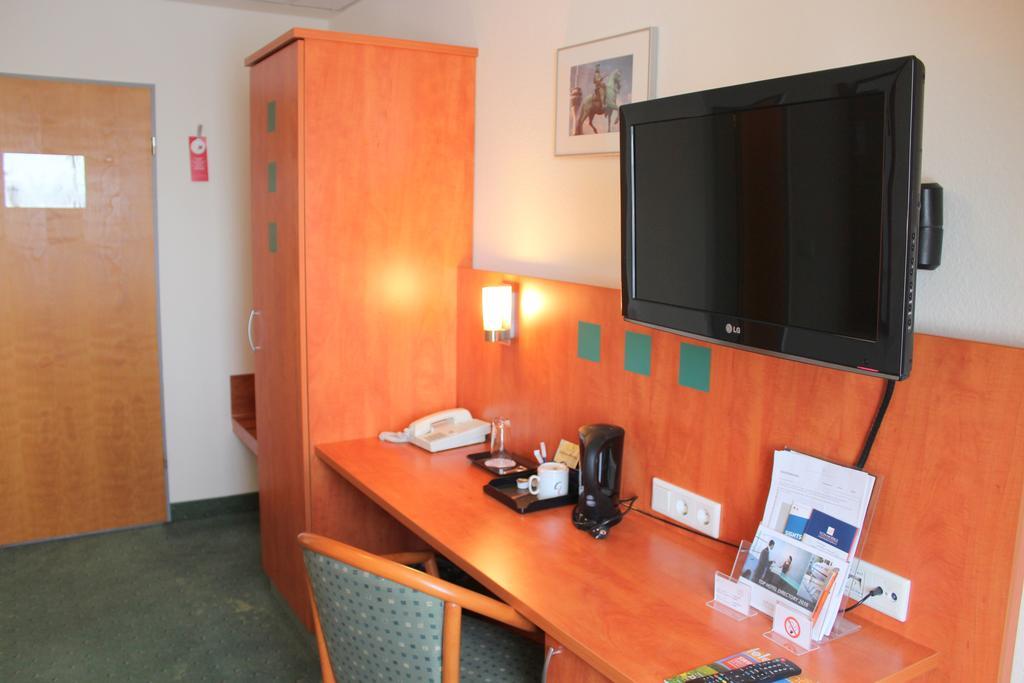 Stadthotel Duesseldorf Екстериор снимка