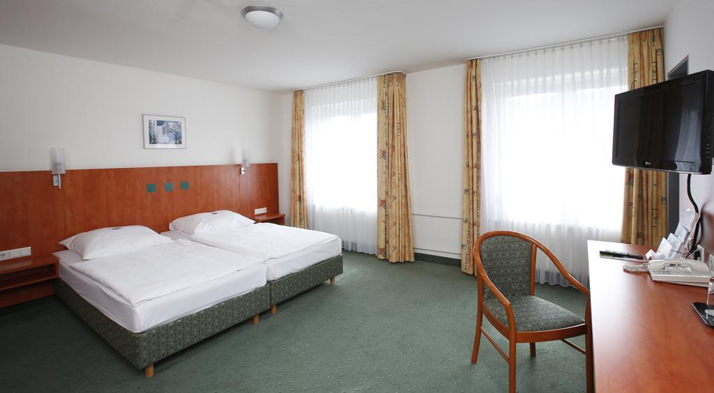 Stadthotel Duesseldorf Екстериор снимка