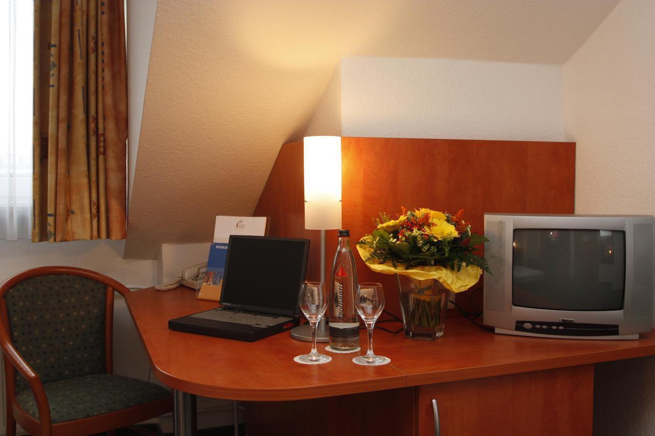 Stadthotel Duesseldorf Екстериор снимка